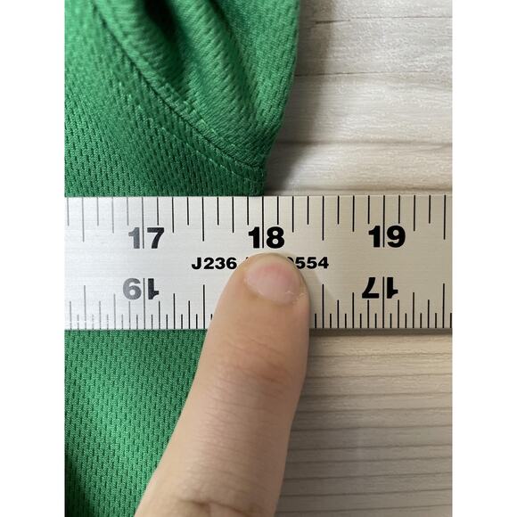 Boston Celtics Jersey Youth Medium 10/12 Green NBA Basketball Kyrie Irving 11 - Picture 5 of 9